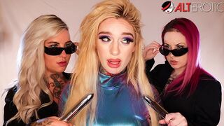 Female detectives probe an alien pussy tattoo