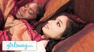 Girlsway Avery Black Gets The 69 Of Her Life While Stealing A House
