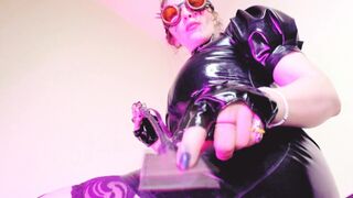 Fetish Mistress Eva Latex Glasses High Heels Femdom Dominatrix Stockings Solo BDSM Milf Big Ass